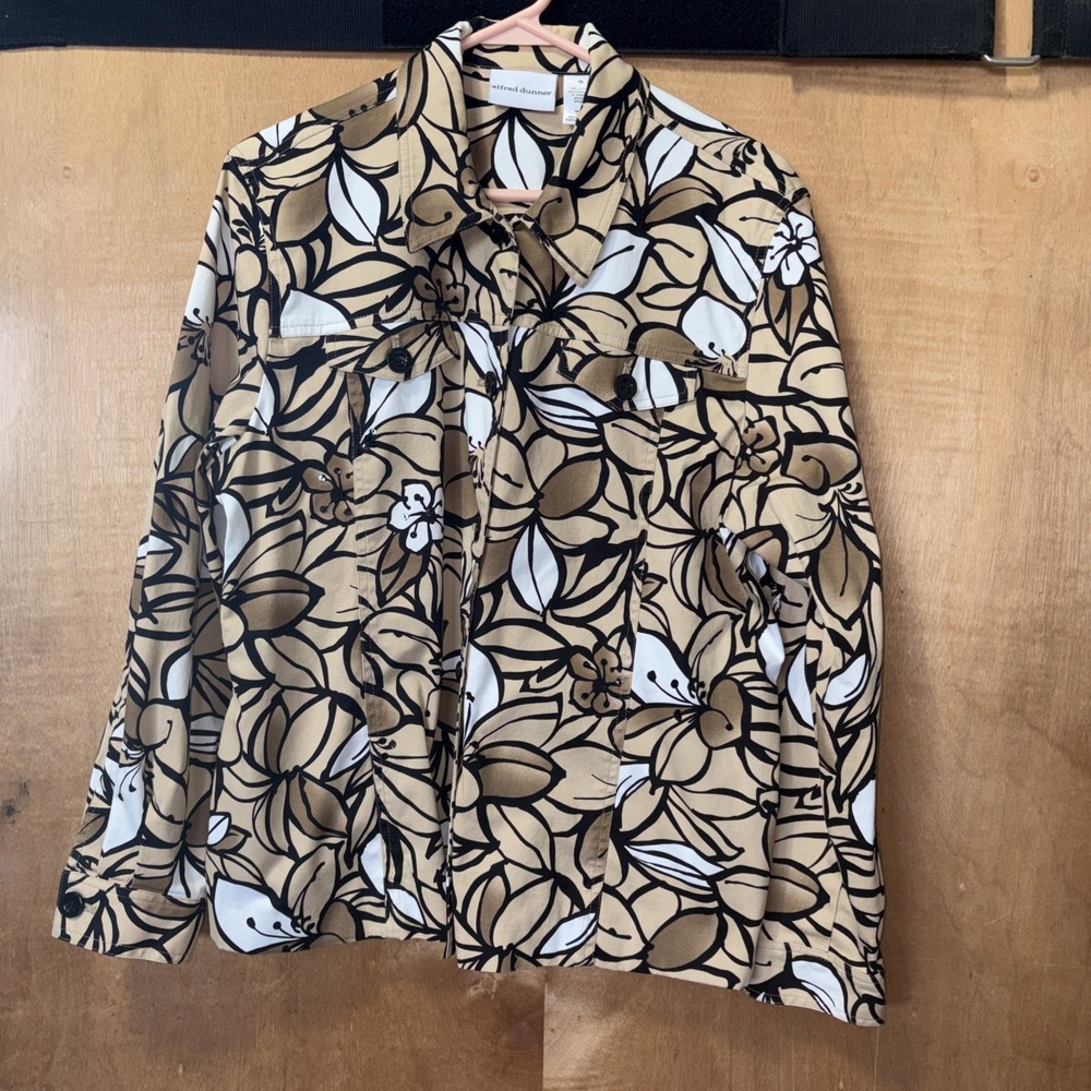 Alfred Dunner Ladies Black Tan White Floral Embellished Jacket 16